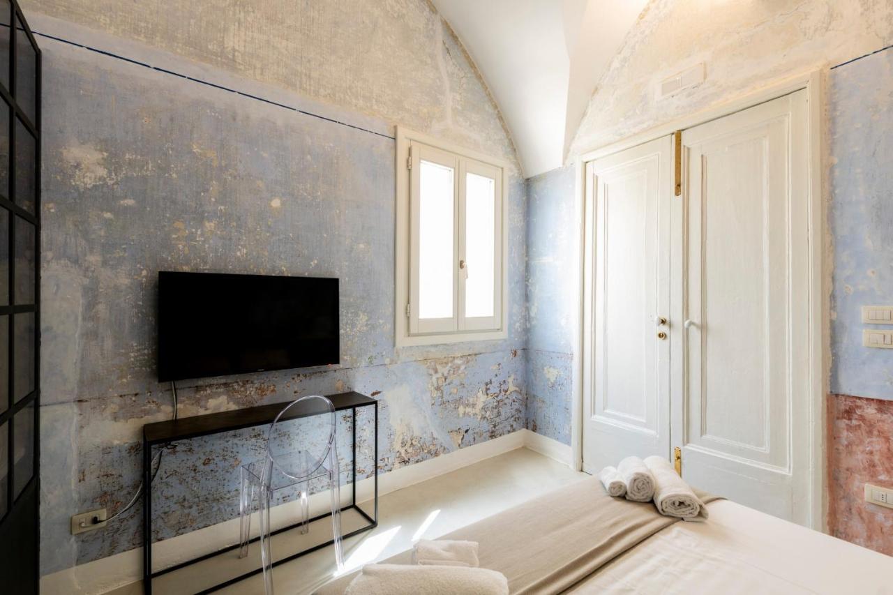 Palazzo Balsamo Bed & Breakfast Gallipoli Bagian luar foto
