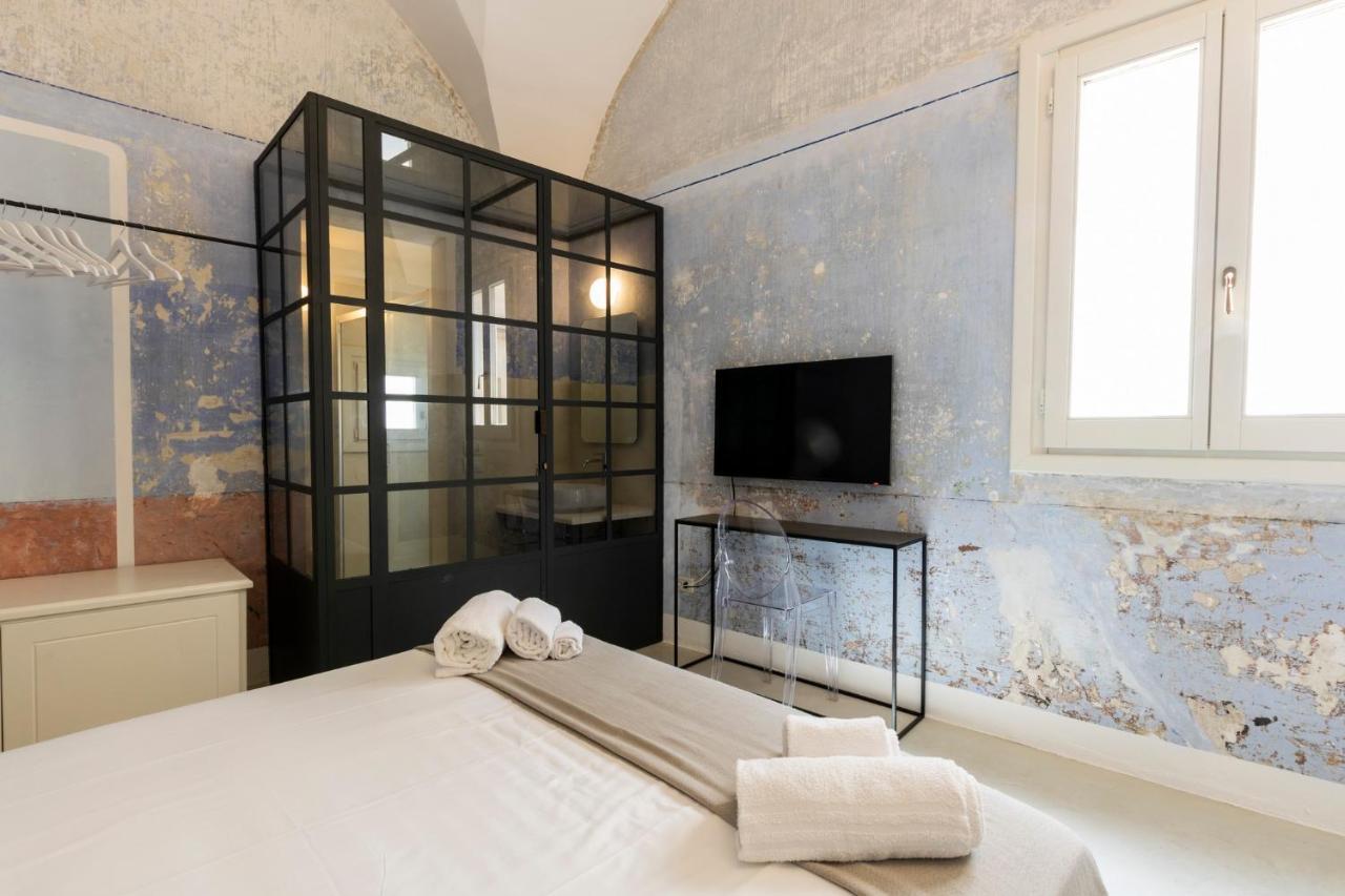 Palazzo Balsamo Bed & Breakfast Gallipoli Bagian luar foto