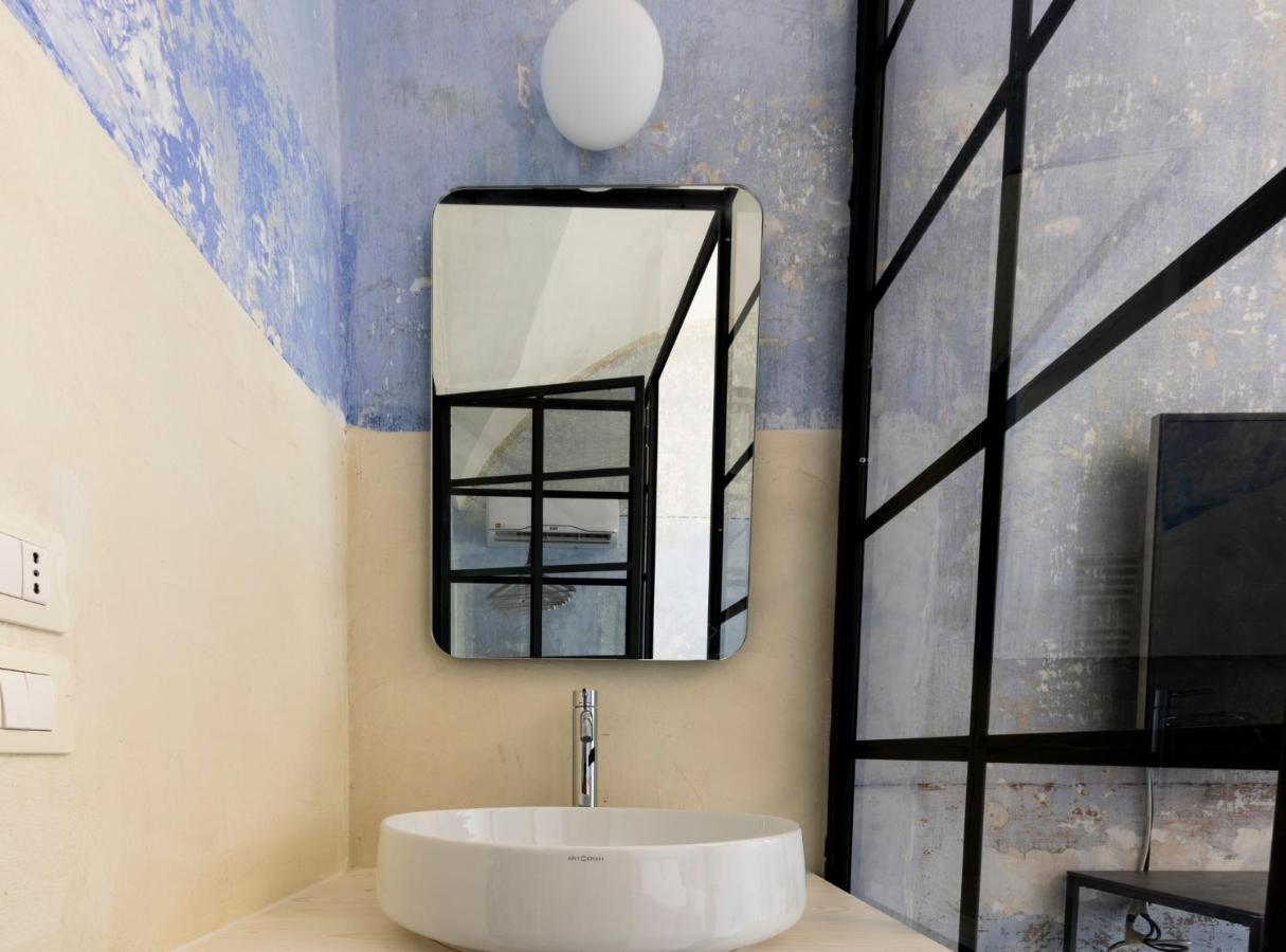 Palazzo Balsamo Bed & Breakfast Gallipoli Bagian luar foto