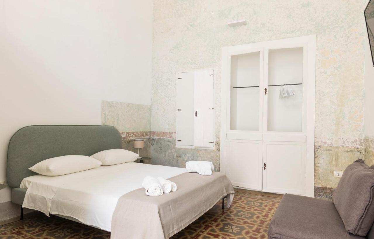 Palazzo Balsamo Bed & Breakfast Gallipoli Bagian luar foto